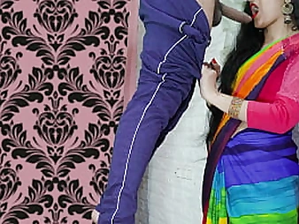 Your Indian Bhabhi Harami Pati gets her unshaved honeypot and rump boned with a steamy electrician