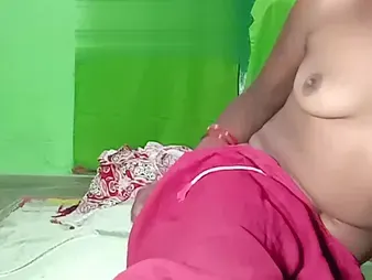 First-ever-timer Desi village couple's warm homemade kneads & missionary act!