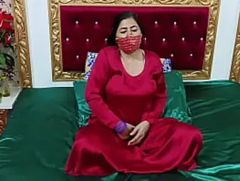 Pkaunty's Muslim inexperienced girls finger and plaything their delicious fuck holes with cucumber