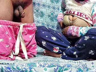 Kinky Indian Cougar and her son-in-law get wild in steamy retro sex sesh (XNXX 29754R)