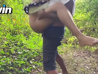 Svindya22 & Piumi22 get nasty in risky outdoor village fucky-fucky soiree