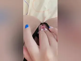 LuxuryOrgasm's 18yo overstate d enlarge gets her lil' muff pleasured by her paramour's frigs