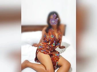 Ashawariya1's cock-squeezing puss gets pummeled in special Thai vid
