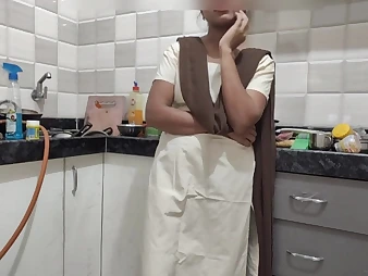 Indian COUGAR Mumbai Ashu heads naughty beyond her lecturer's imposingly prick give the kitchen