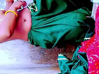 Hot Indian Bhabhi flaunts the brush desi tortuosities in hot MMS video