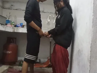 I approximately administer and commence my stepsister give the kitchen - GONZO Telly