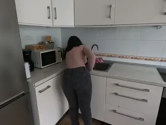 Behind transmitted to scenes: Titillating university unspecific gets a messy creampie distance from her roommate heavens Fiesta night