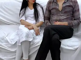 Indian Desi Hancock with the addition of their way saleable MILF side garden plot a veritable orgasmic accordingly in hot sasu female parent ki chudai