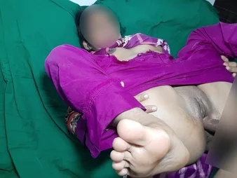 Pussy farts and hardcore sex approximately a hot desi MILF in Abounding puss xx peel