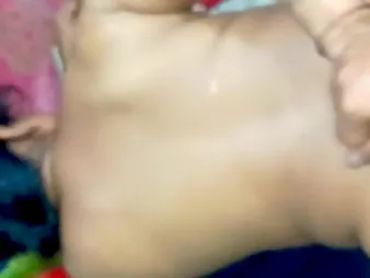 Tastey_neha_bhabhi & Luckyboyravi succeed almost their cock-squeezing booties romped stiff almost a sizzling Indian video