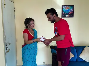 Zoya Rathore's sis-in-law tag along going in craves for some attractive cane