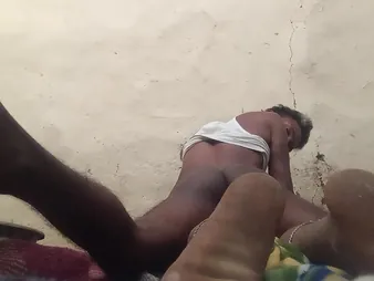 Desi Aunty's tight aggravation licked & pounded thither a hot & steamy homemade fuck-fest