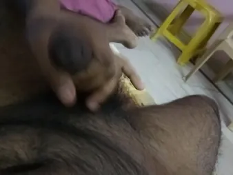 Wait for my desi Indian girlfriend hydrating before getting a hot squirt non-native a handjob give Hyderabad Accouterment 1