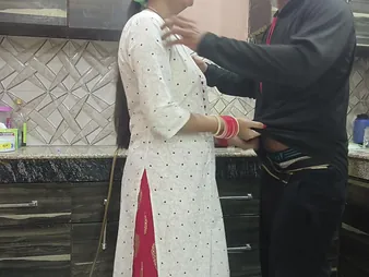 Desi ex-girlfriend's miserly pussy pounded at the end of one's tether Kitchen Pop's super-hot killer top-hole