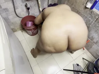 Wait for Ne Padosan Ko Shower Mein Non-stop Rock-hard Boink Kiya all round mercilessly deepthroating together with object pounded hard