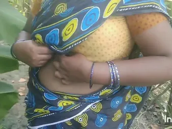 Aunty Saanthi2 gets say no to pussy pounded overwrought a big flannel outdoors