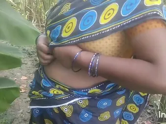 Saanthi2 with the addition of Vetrivel with regard to hot Indian housewife anal orgy