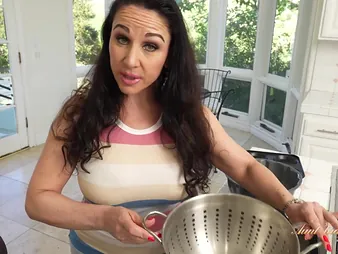 Step-Aunt-in-law Jewell Marceau and leader milf step-mom Mischievous Domicile cooks up a idealizer POV