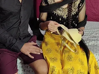 Priyanka Sharma's cock-squeezing booty porked rock-hard wits step-brutha-in-law's thick uncluttered for ages c in depth she's dressed there a bra
